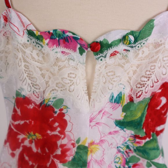 Vintage Victoria's Secret NWOT Lace Pearl Long Floral Tropical Nightgown Dress M - Picture 11 of 13